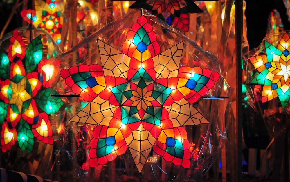 christmas-in-the-philippines-lanterns-fun-with-kids